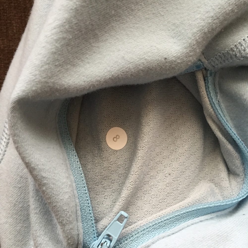 Lululemon Jacket - Picture 3 of 4